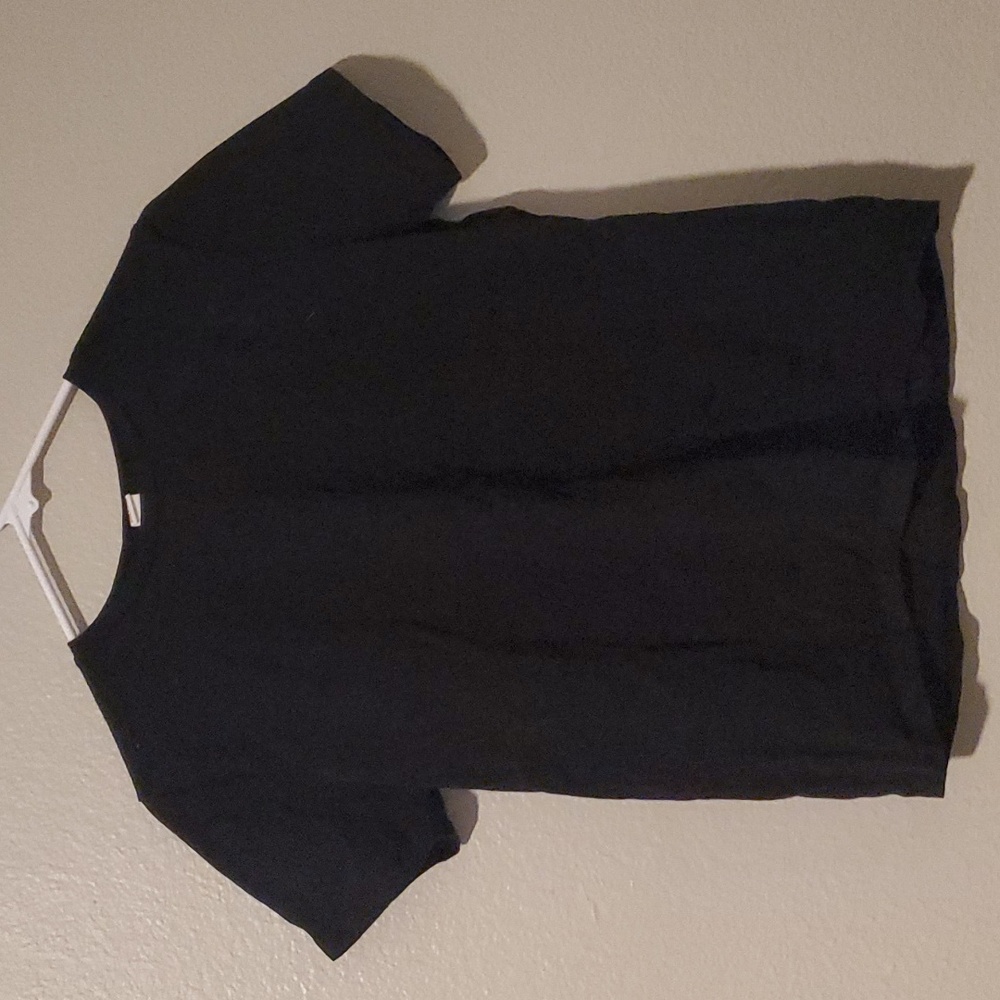 Black Short Sleeves Tshirt